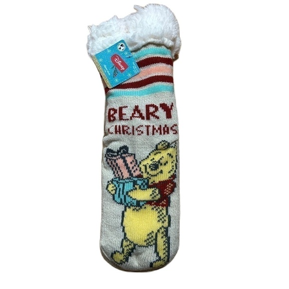 Disney Winnie the Pooh Slipper Socks NWT Women’s Sz 4-10 Christmas Holiday Tan - Picture 1 of 5